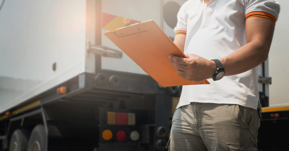 5 Reasons to Begin a Career as a Truck Driver